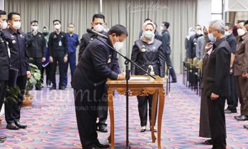 Gubernur Arinal Lantik Elvira Umihani sebagai Kadisperindag Bersama 67 Pejabat Fungsional di Lingkungan Pemerintah Provinsi Lampung